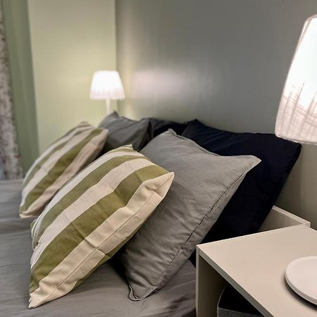 Cozy Vibes Like Home It Is Quiet Apartment With Three Bedrooms Riga Exteriér fotografie