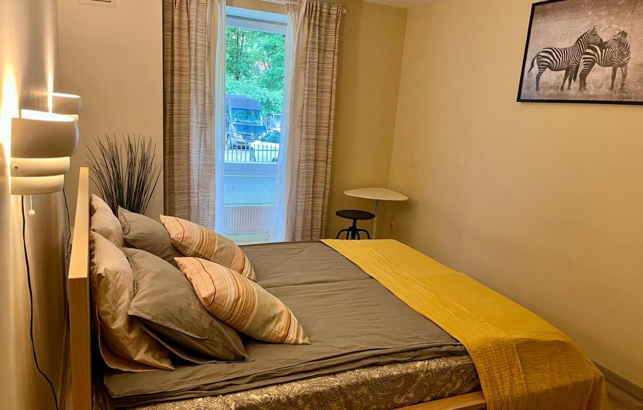 Cozy Vibes Like Home It Is Quiet Apartment With Three Bedrooms Riga Exteriér fotografie